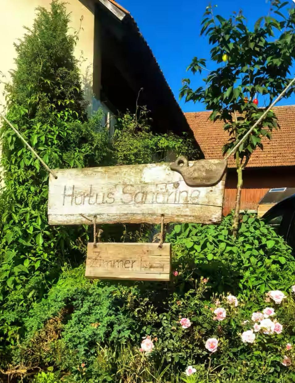 Bauernhof Privatzimmer Hortus Sandrine Gemeinschaftsbad Free Wifi Hausbreitenbach Экстерьер фото